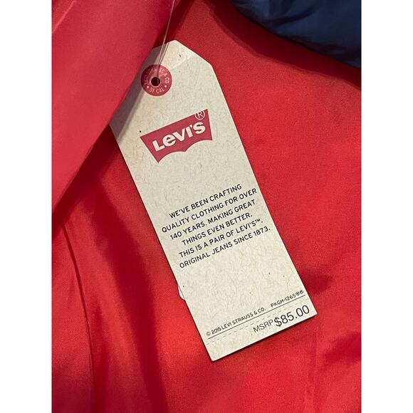 Levi's Big Kids Crop Puffer Hooded Jacket Unisex Size Medium 10 - 12 Yrs Old NWT - Picture 7 of 10